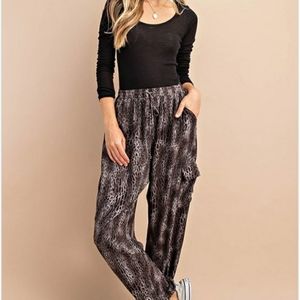 SOLD 🥳BNWT!! Kori America Pants